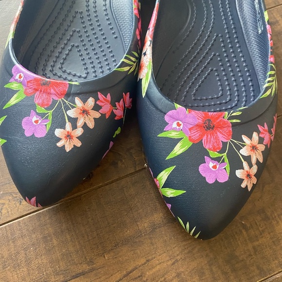 Crocs  Eve Floral sling backs - Picture 6 of 11